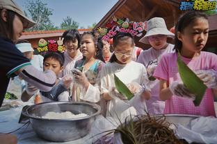 里夫斯：詹姆斯总是第一个到达球馆 能从他身上学习很特别